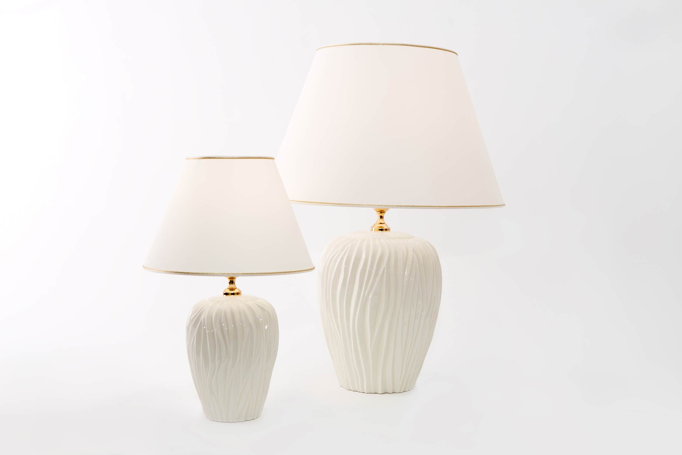 Lunatre Onde – handgefertigte Tischlampe aus Italien #shade:beige